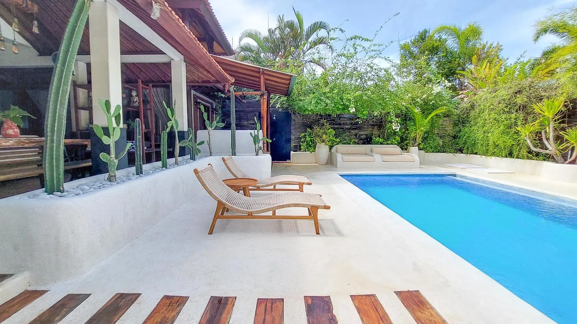 The Ocean Luxury Villas Resort